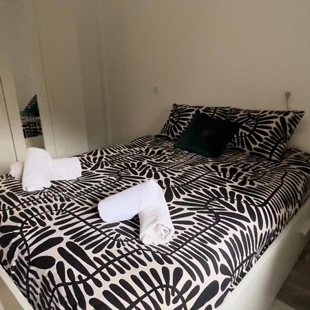 סביליה Lovely Rooms En Piso Compartido מראה חיצוני תמונה