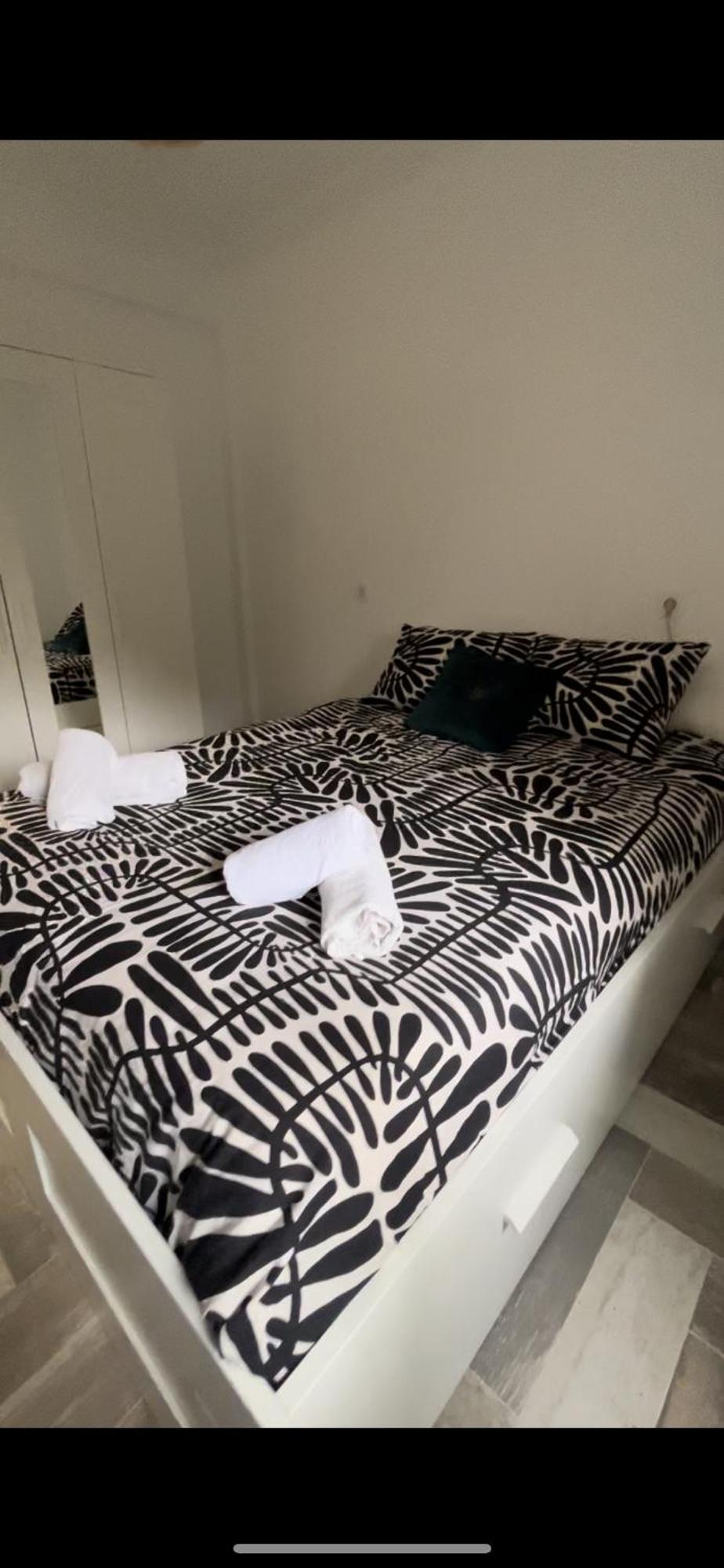 סביליה Lovely Rooms En Piso Compartido מראה חיצוני תמונה